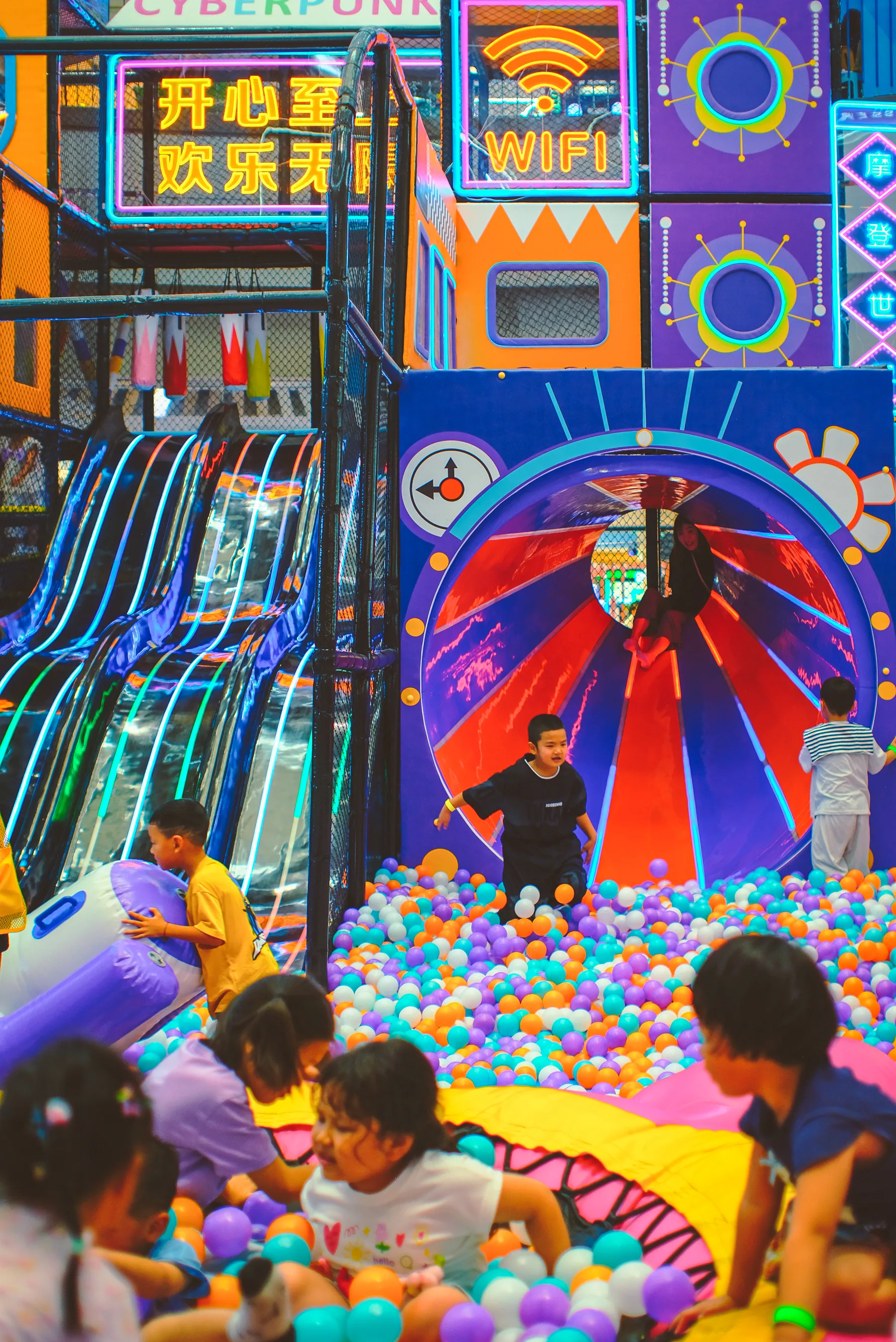 Vabibo indoor playground installation